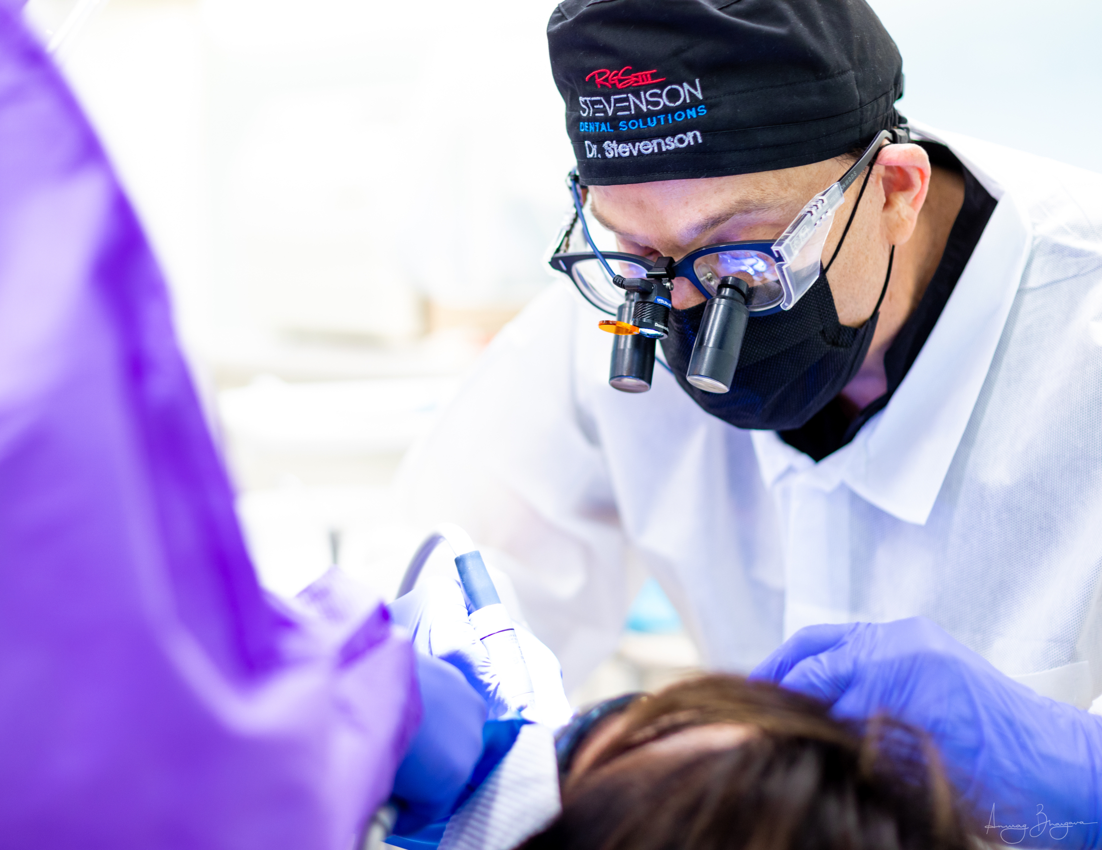Dr. Stevenson demonstrating clinical technique during a hands-on continuing education course
